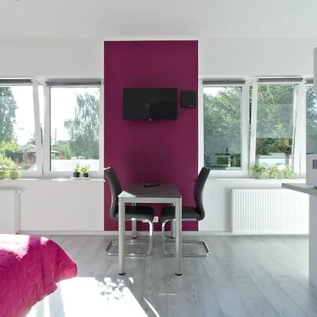 Апартаменты Lc & B52 *