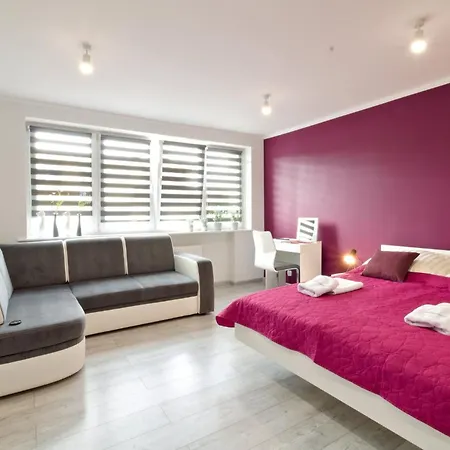 Lc & B52 Apartment *