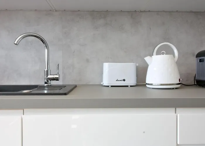 Lc & B52 Apartment *